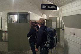 Chamber� Metro station entrance