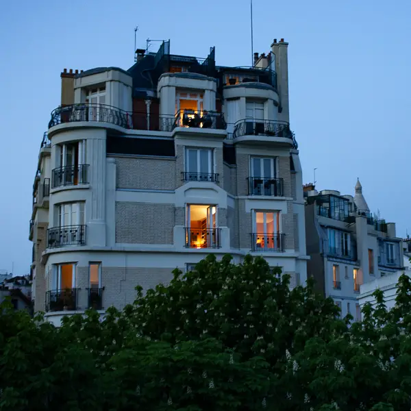 An apartment house stands on a ridge near Sacr�-Coeur in Montmarte.